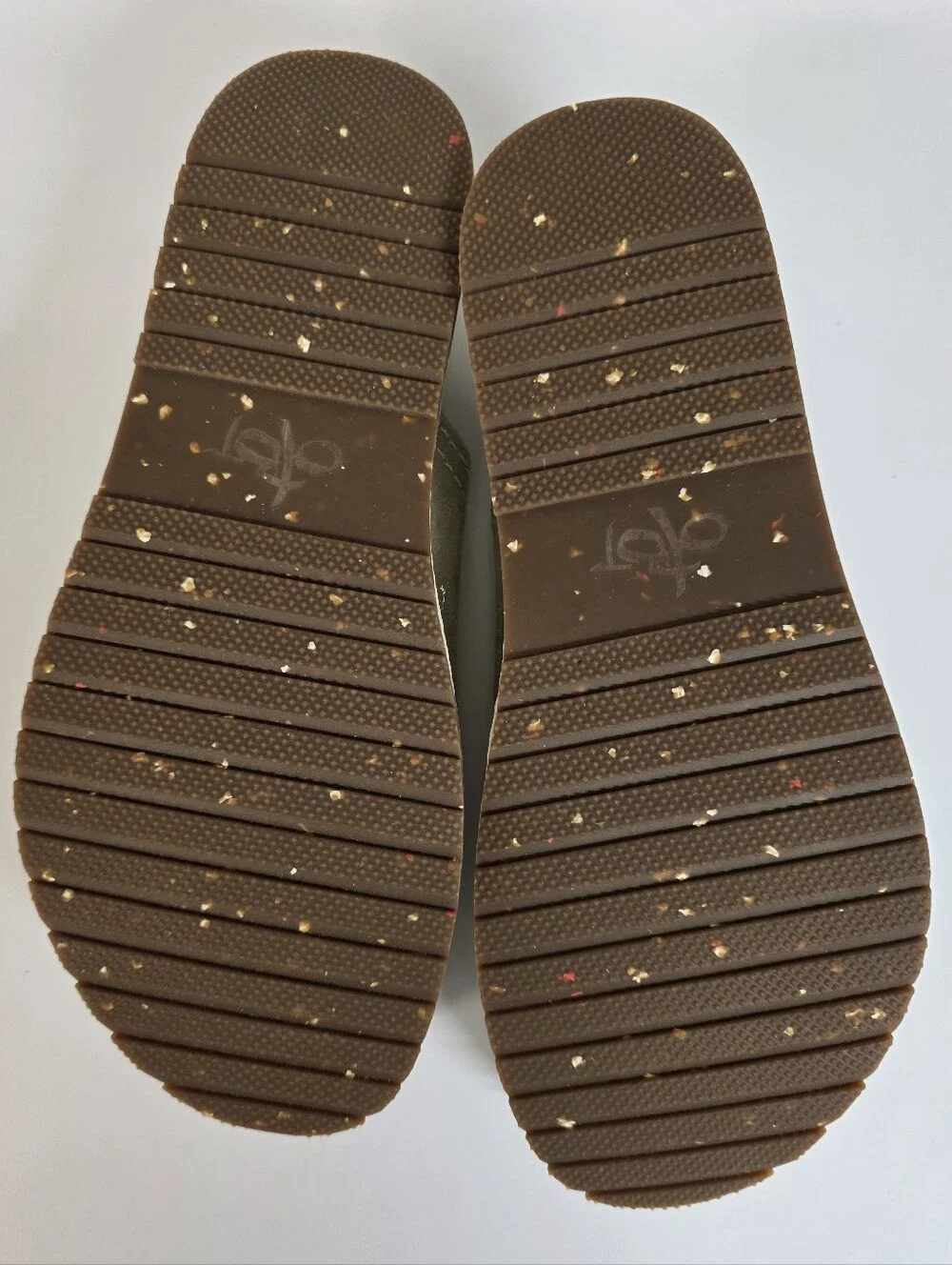 OTBT Women’s Shimmery Silver Platform Slide Sandals 9.5